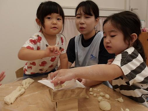 お月さまも喜んでくれるかな