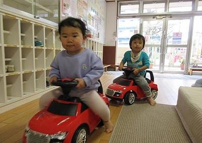 たんぽぽ(２歳クラス)１組楽しいよ