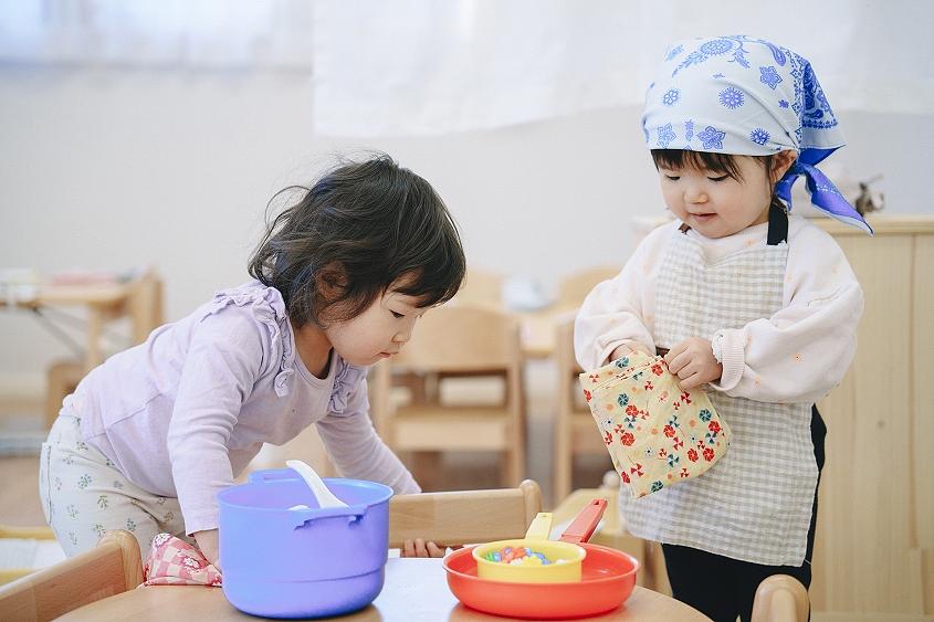 園内には手作りのおもちゃがたっぷり。