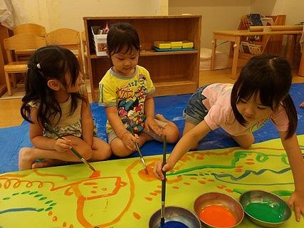 東京すくわくプログラム「大きな模造紙に大きな迷路完成！」