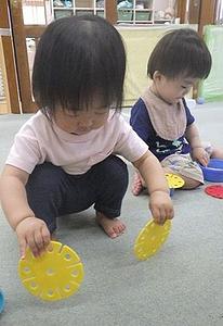 まねっこ遊び