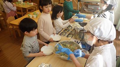 給食バイキング