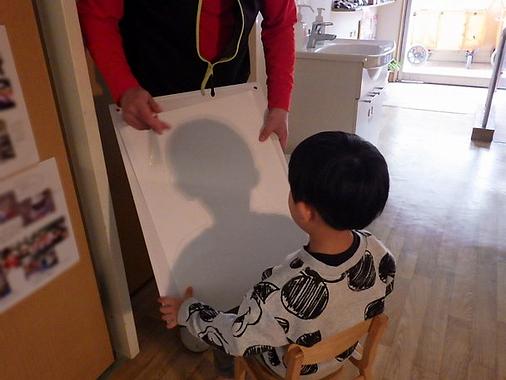 影を使った絵画！