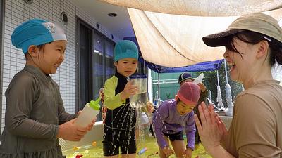 夏だ！プールだ！楽しいな！