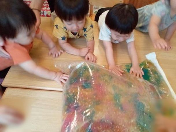 夏の感触遊び