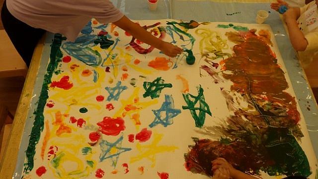 絵の具氷で遊ぼう!