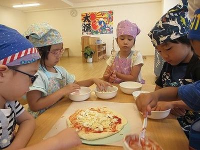 マルゲリータピザづくりに挑戦！