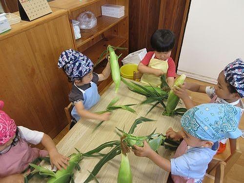 とうもろこし🌽の皮むき