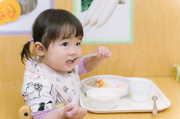 おだしをきかせた給食