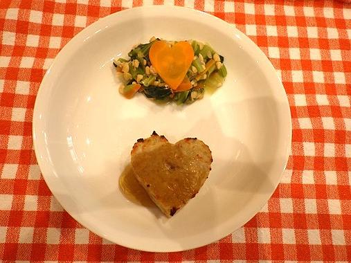 2月　バレンタインメニュー（ハートのつくね・ハートクッキー）