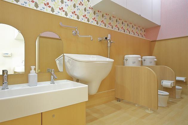 清潔で安心感のあるトイレスペース