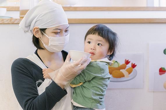 自園調理のおいしい給食