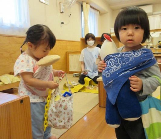 ごっこあそびの芽があっちも！こっちも！