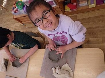 感触を楽しみながら、自由に表現しよう!