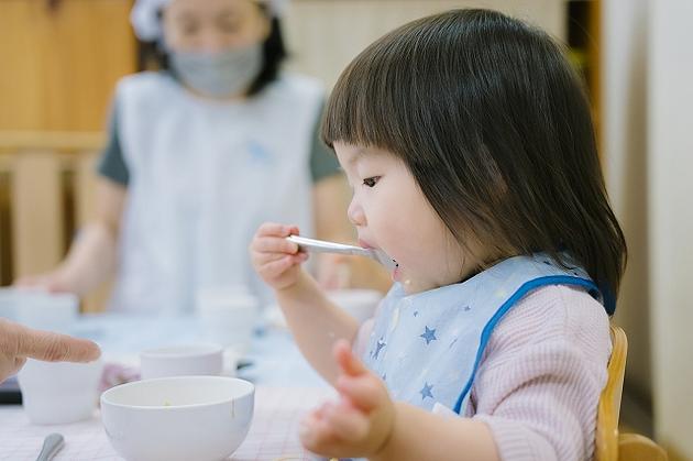 給食は園内手作りで、創意工夫の食育活動も盛んです