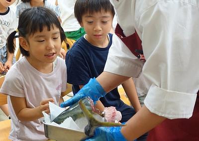 魚の解体ショー ~敬老の日~