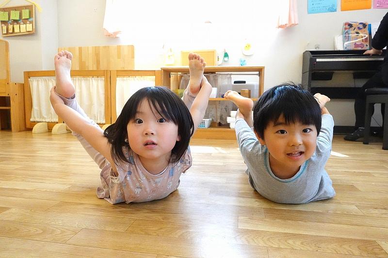 お友達といっしょに、はい、ポーズ！